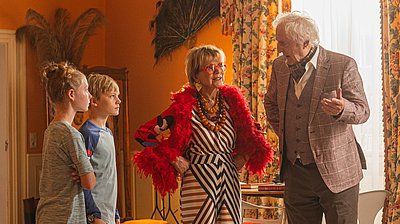 Mehr zum Film „Max und die wilde 7: Die Geister-Oma“ Szenenbild aus dem Film „Max und die wilde 7: Die Geister-Oma“