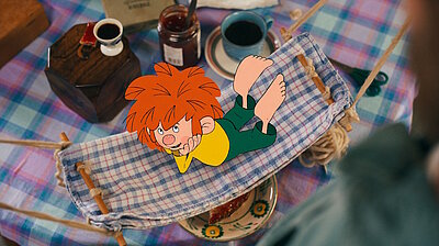 Mehr zum Film „Pumuckl und das große Missverständnis“ Szenenbild aus dem Film „Pumuckl und das große Missverständnis“